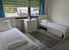 Schlafzimmer mit 2 Einzelbetten